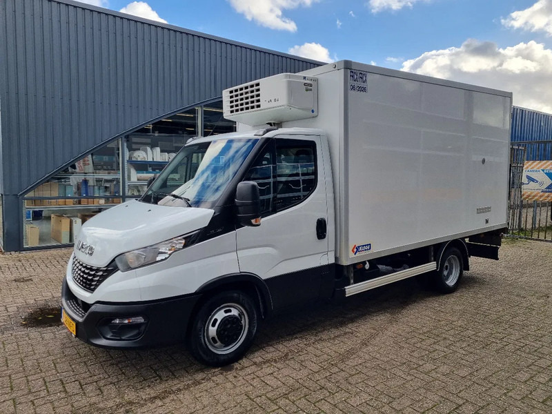 Iveco Daily 35C14 Koelkoffer Thermo-King V500MAX Multitemp ATP ST 230V - Furgoneta frigorifica: foto 4 Iveco Daily 35C14 Koelkoffer Thermo-King V500MAX Multitemp ATP ST 230V - Furgoneta frigorifica: foto 4