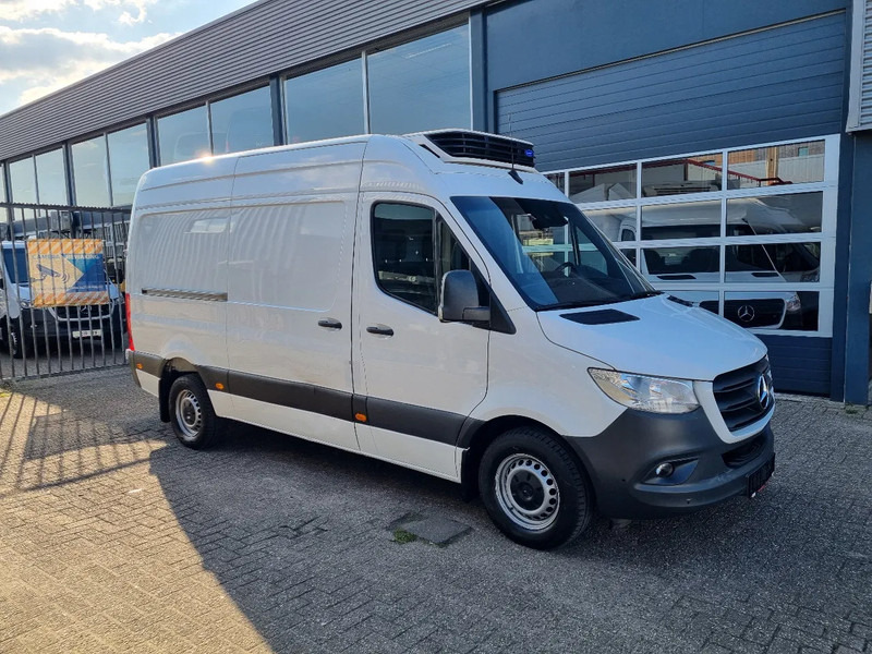 Mercedes-Benz Sprinter 316 CDI L2H2 Koelwagen Multitemp Carrier Xarios 350MT 2 Comp. - Furgoneta frigorifica: foto 1 Mercedes-Benz Sprinter 316 CDI L2H2 Koelwagen Multitemp Carrier Xarios 350MT 2 Comp. - Furgoneta frigorifica: foto 1