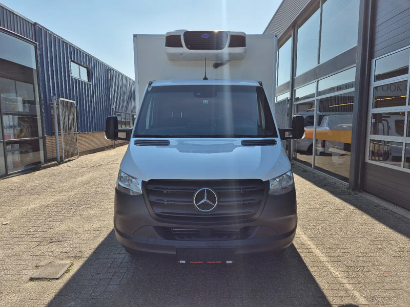Mercedes-Benz Sprinter 519 CDI Kuhlkoffer/ Carrier 600 MT -20/+20 Trennwand/ 380V - Furgoneta frigorifica: foto 4 Mercedes-Benz Sprinter 519 CDI Kuhlkoffer/ Carrier 600 MT -20/+20 Trennwand/ 380V - Furgoneta frigorifica: foto 4