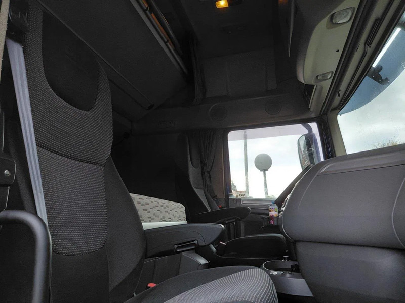 DAF XF 460 HOLLAND TRUCK IN EXCELLENT CONDITION - Cabeza tractora: foto 4 DAF XF 460 HOLLAND TRUCK IN EXCELLENT CONDITION - Cabeza tractora: foto 4