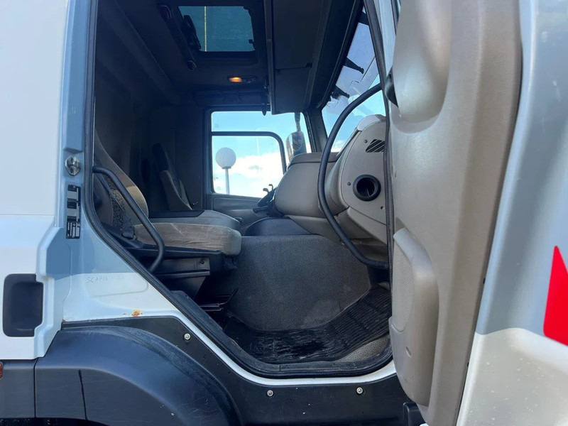 Camión chasis DAF 85.360 8X2 SINGLE CAB CHASSIS: foto 6