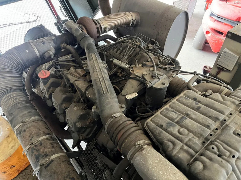 Mercedes-Benz V6 TURBO ENGINE MECHANIC FUEL PUMP + INJECTORS !!! 2 PIECES AVAILABLE !!! OM441LA OM 441 - Motor: foto 4 Mercedes-Benz V6 TURBO ENGINE MECHANIC FUEL PUMP + INJECTORS !!! 2 PIECES AVAILABLE !!! OM441LA OM 441 - Motor: foto 4