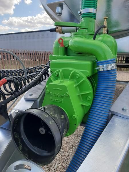 Agro-max New Agro-Max Barrel/ Beczkowóz wóz asenizacyjny 10000 l - Cuba de purín: foto 3 Agro-max New Agro-Max Barrel/ Beczkowóz wóz asenizacyjny 10000 l - Cuba de purín: foto 3