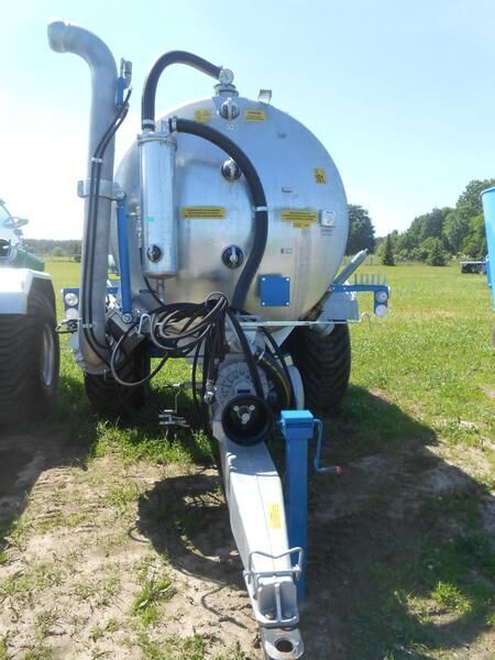 MEPROZET Güllefässer/ Slurry tank/ Beczkowóz T-528/5 (PN60/3) - Cuba de purín: foto 2 MEPROZET Güllefässer/ Slurry tank/ Beczkowóz T-528/5 (PN60/3) - Cuba de purín: foto 2