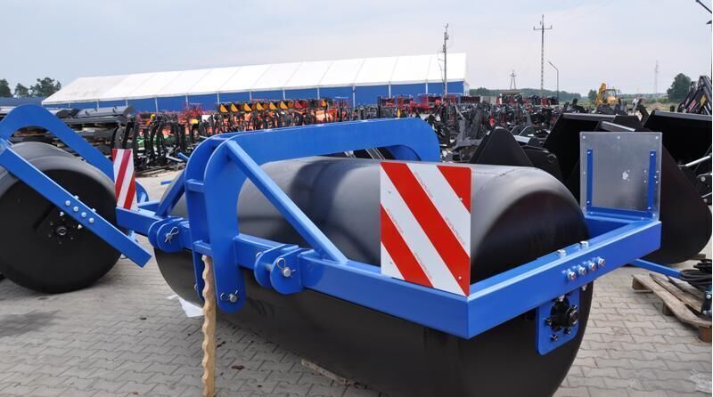 Metal-Technik Wał 2.7 m łąkowo-polowy - Rodillo agrícola: foto 1 Metal-Technik Wał 2.7 m łąkowo-polowy - Rodillo agrícola: foto 1