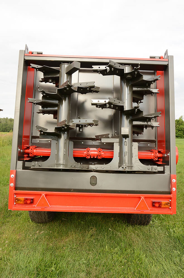 Roltrans N250/4 JAMNIK - Esparcidor de estiércol: foto 3 Roltrans N250/4 JAMNIK - Esparcidor de estiércol: foto 3