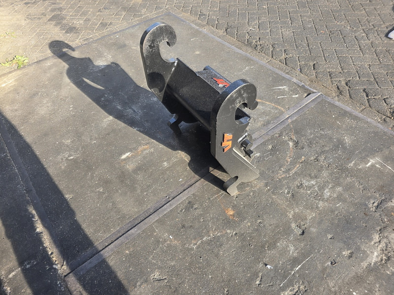 Verloop cw 30 cw 10 verachtert verloopplaat verachtert cw 10 cw 30 - Acoplamiento rápido para Maquinaria de construcción: foto 4 Verloop cw 30 cw 10 verachtert verloopplaat verachtert cw 10 cw 30 - Acoplamiento rápido para Maquinaria de construcción: foto 4