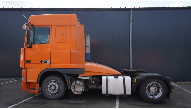DAF XF 95.380 SC MANUAL GEARBOX - Cabeza tractora: foto 1 DAF XF 95.380 SC MANUAL GEARBOX - Cabeza tractora: foto 1