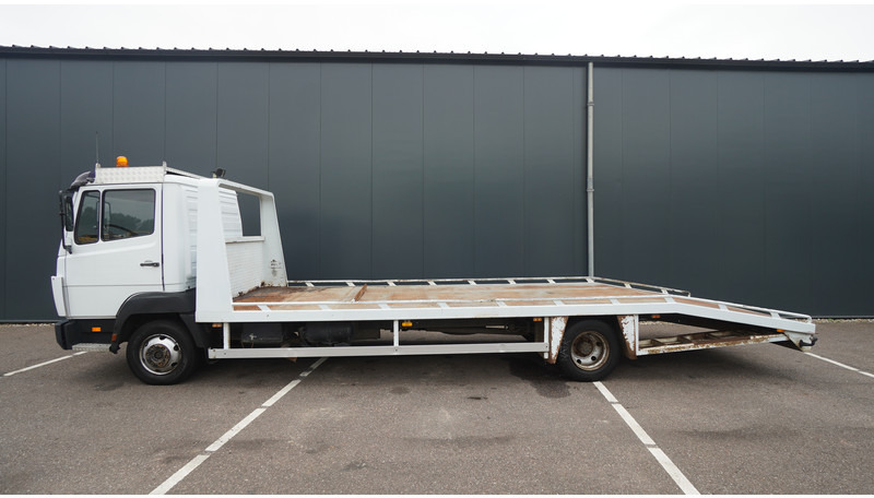 Mercedes-Benz 814 MACHINE TRANSPORTER 409.000KM - Camión: foto 1 Mercedes-Benz 814 MACHINE TRANSPORTER 409.000KM - Camión: foto 1