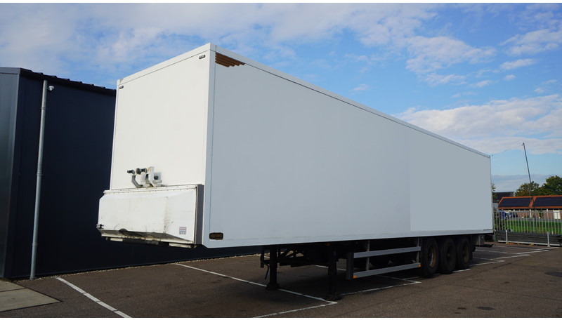 Jumbo 3 AXLE CLOSED BOX - Semirremolque caja cerrada: foto 2 Jumbo 3 AXLE CLOSED BOX - Semirremolque caja cerrada: foto 2