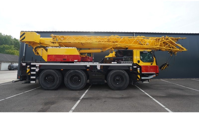 Liebherr LTM 1050-3.1 6X4X6 WITH JIB VARIOBASE - Camión grúa: foto 2 Liebherr LTM 1050-3.1 6X4X6 WITH JIB VARIOBASE - Camión grúa: foto 2