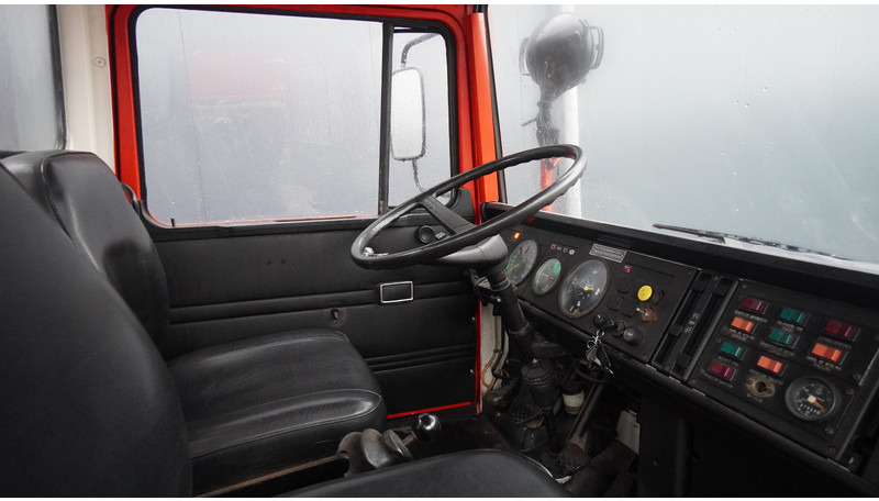 Mercedes-Benz 809 FIRE LADDER TRUCK 13.100KM MANUAL GEARBOX - Camión de bomberos: foto 5 Mercedes-Benz 809 FIRE LADDER TRUCK 13.100KM MANUAL GEARBOX - Camión de bomberos: foto 5