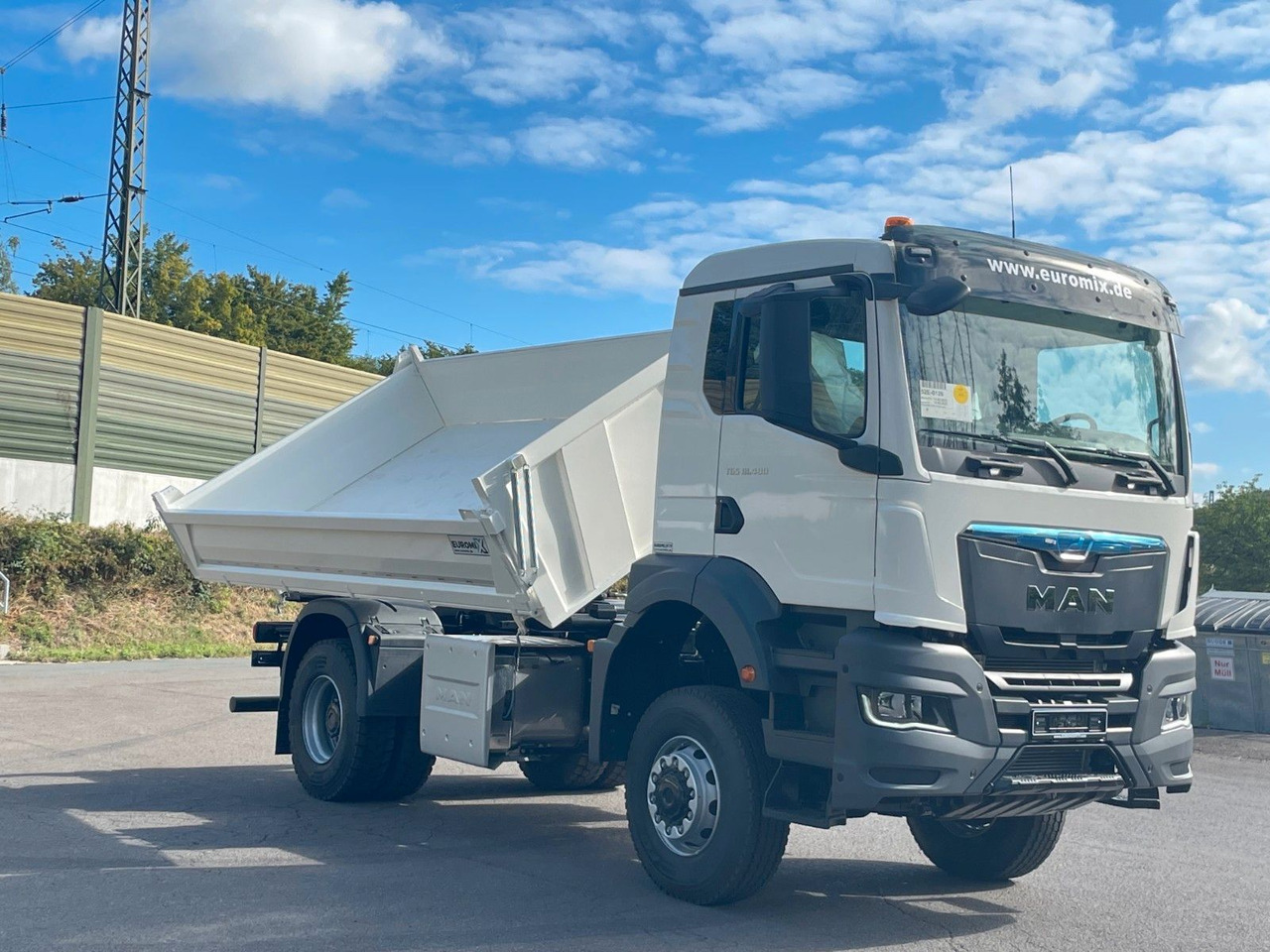 MAN TGS 18.400 TG3 4x4 Euro6e 3-Seiten-Kippe Euromix - Camión volquete: foto 2 MAN TGS 18.400 TG3 4x4 Euro6e 3-Seiten-Kippe Euromix - Camión volquete: foto 2