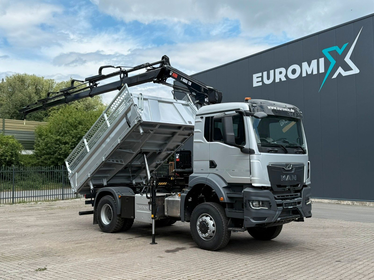 MAN TGS 18.400 TG3 4x4 Euro6e Hiab X-HiDuo 138DS-4 - Camión volquete, Camión grúa: foto 1 MAN TGS 18.400 TG3 4x4 Euro6e Hiab X-HiDuo 138DS-4 - Camión volquete, Camión grúa: foto 1
