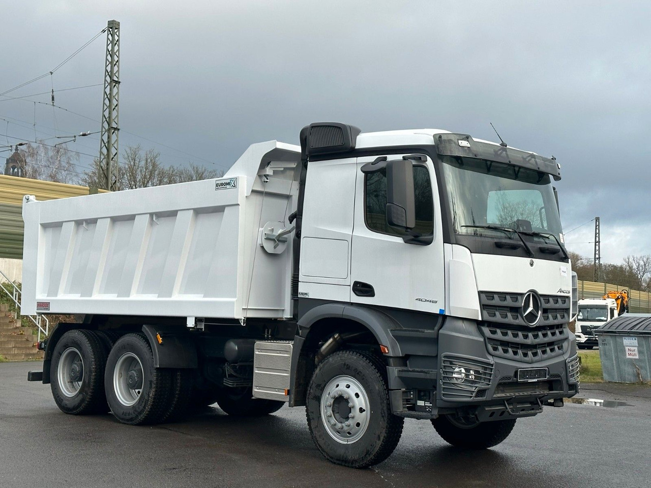 Mercedes-Benz 4048 6X4 Arcos 5 EuromixMTP Dumper Kipper - Camión portacontenedor de cadenas: foto 1 Mercedes-Benz 4048 6X4 Arcos 5 EuromixMTP Dumper Kipper - Camión portacontenedor de cadenas: foto 1