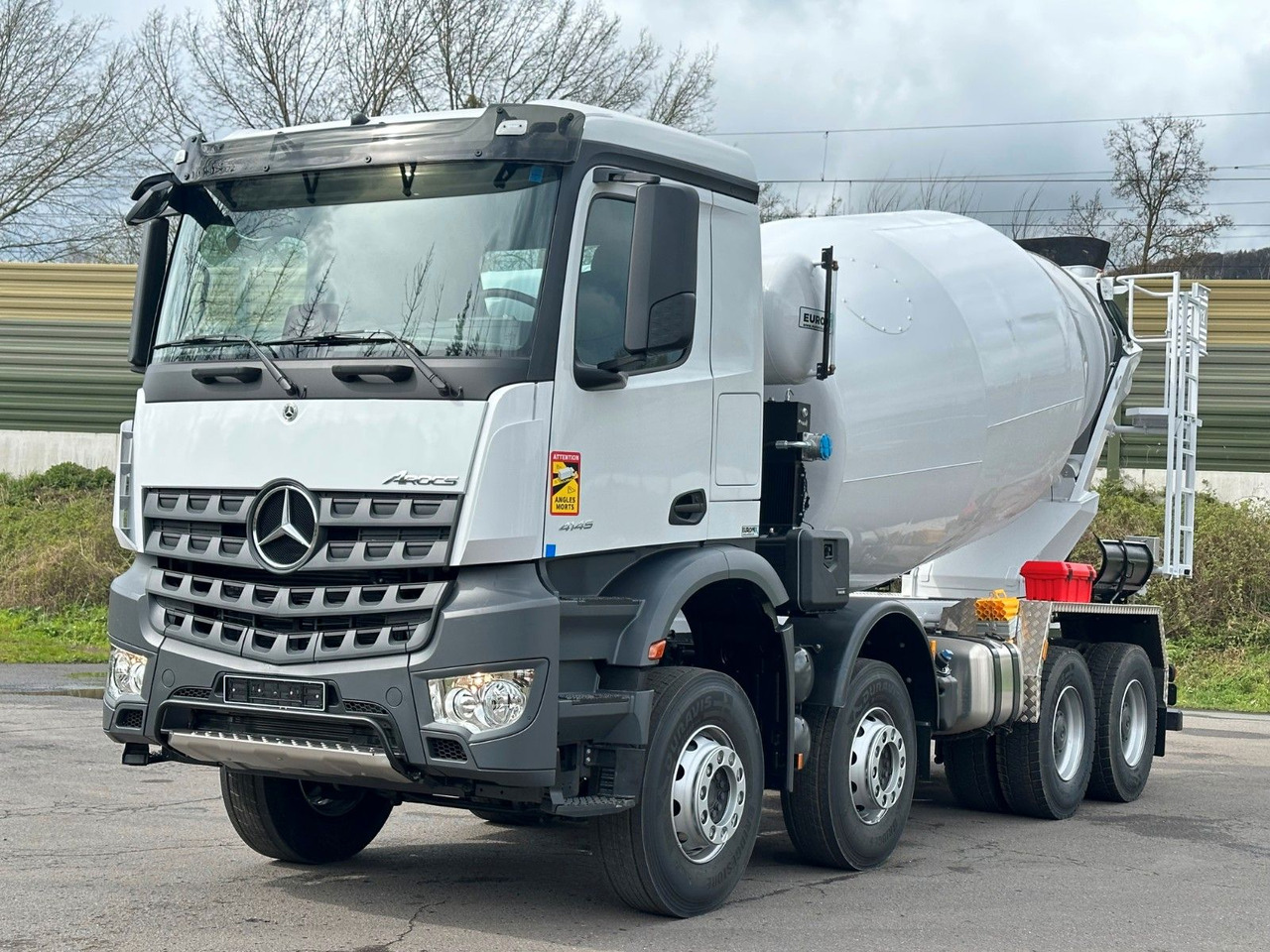 Mercedes-Benz 4145 8X4 EuromixMTP EM 10 Fahrmischer - Camión hormigonera: foto 3 Mercedes-Benz 4145 8X4 EuromixMTP EM 10 Fahrmischer - Camión hormigonera: foto 3