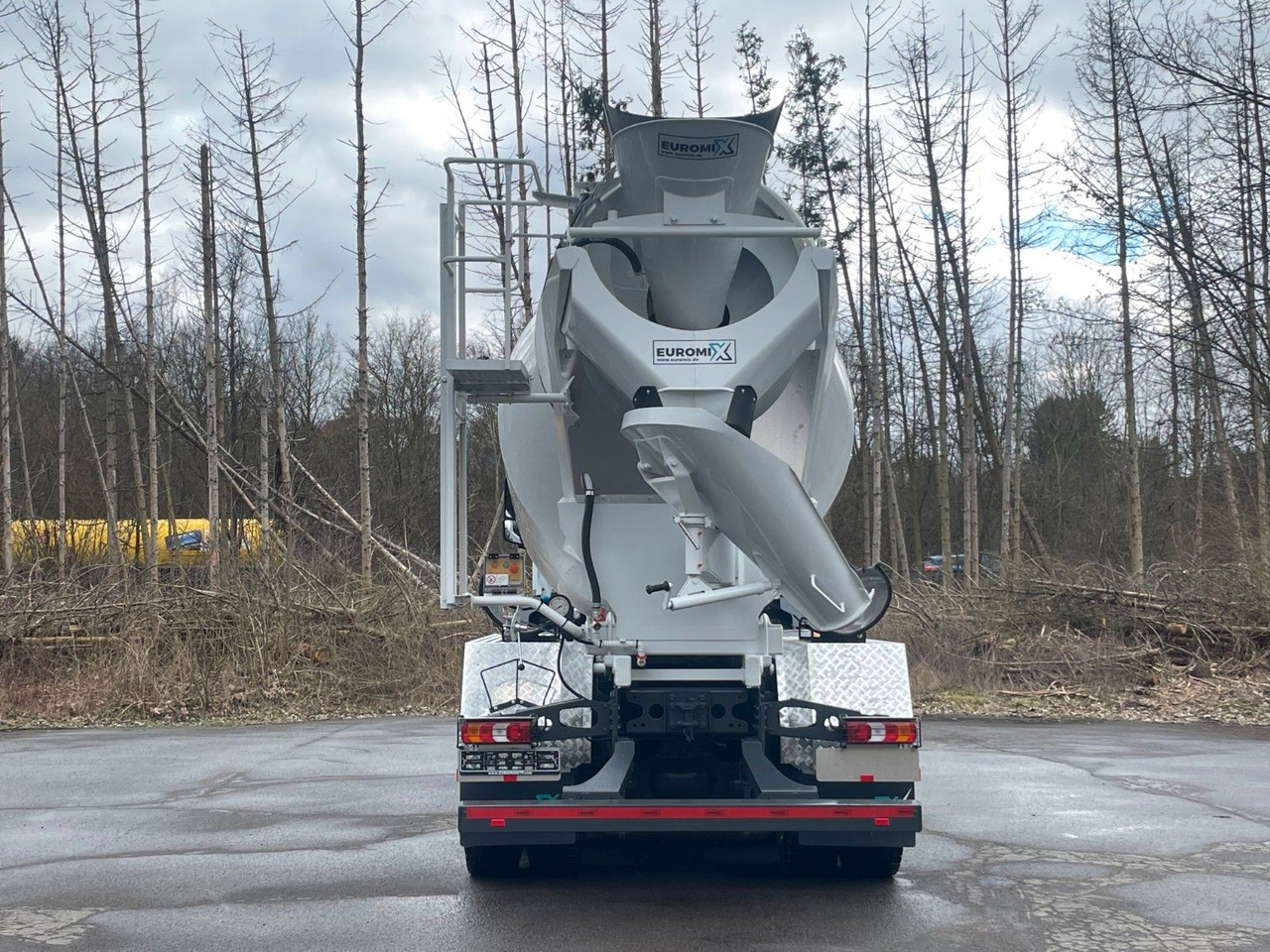 Mercedes-Benz Arocs 5 3540 8x4 EURO 6e EuromixMTP EM 10 L - Camión hormigonera: foto 5 Mercedes-Benz Arocs 5 3540 8x4 EURO 6e EuromixMTP EM 10 L - Camión hormigonera: foto 5