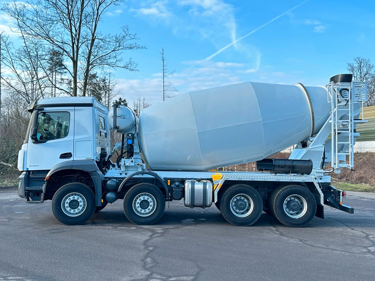 Mercedes-Benz Arocs 5 3743 8X4 / Euro6e EuromixMTP EM 10 L - Camión hormigonera: foto 2 Mercedes-Benz Arocs 5 3743 8X4 / Euro6e EuromixMTP EM 10 L - Camión hormigonera: foto 2