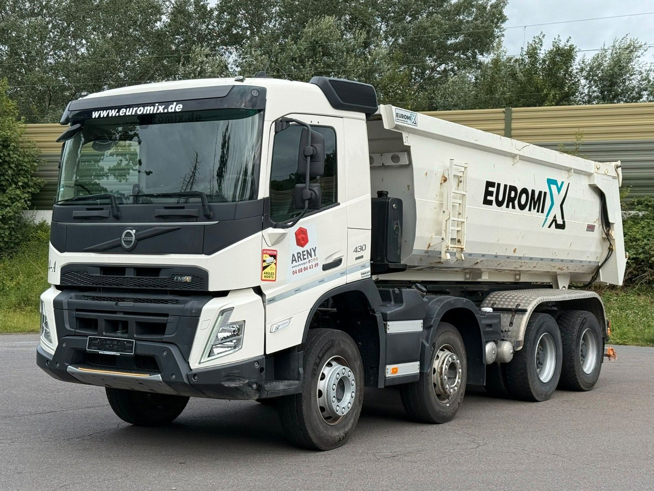 Volvo FMX 430 8X4 EuromixMTP 16m³ Hydraulische Klappe - Camión volquete: foto 3 Volvo FMX 430 8X4 EuromixMTP 16m³ Hydraulische Klappe - Camión volquete: foto 3