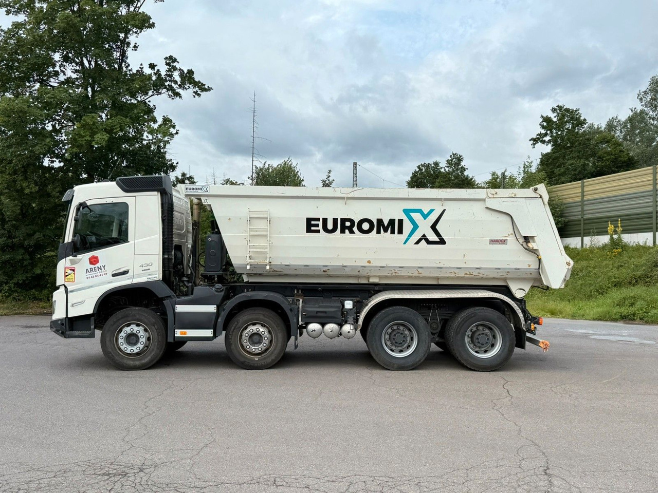 Volvo FMX 430 8X4 EuromixMTP 16m³ Hydraulische Klappe - Camión volquete: foto 5 Volvo FMX 430 8X4 EuromixMTP 16m³ Hydraulische Klappe - Camión volquete: foto 5
