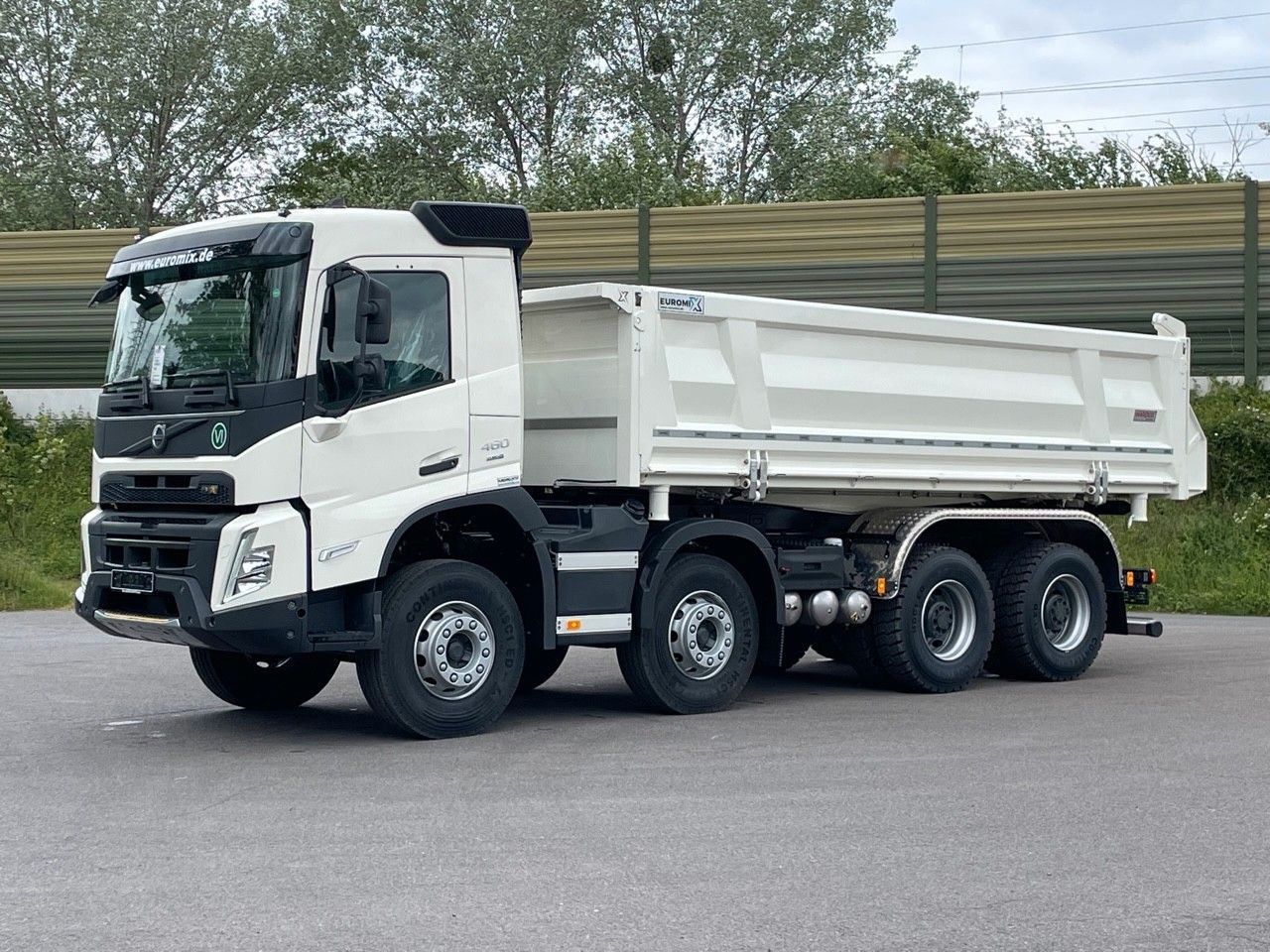 Volvo FMX 500 8X4 Retarder EuromixMTP Kipper - Camión volquete: foto 1 Volvo FMX 500 8X4 Retarder EuromixMTP Kipper - Camión volquete: foto 1