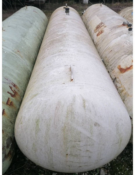 De Visser gastank Used Propane/Butane LPG tanks 1600 L (0,8 ton) Used ID 1.200 - Depósito de combustible: foto 3 De Visser gastank Used Propane/Butane LPG tanks 1600 L (0,8 ton) Used ID 1.200 - Depósito de combustible: foto 3