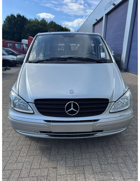 Mercedes-Benz Vito **111CDi-EURO 5-AC-5SEATS** - Furgoneta pequeña, Furgoneta combi: foto 2 Mercedes-Benz Vito **111CDi-EURO 5-AC-5SEATS** - Furgoneta pequeña, Furgoneta combi: foto 2