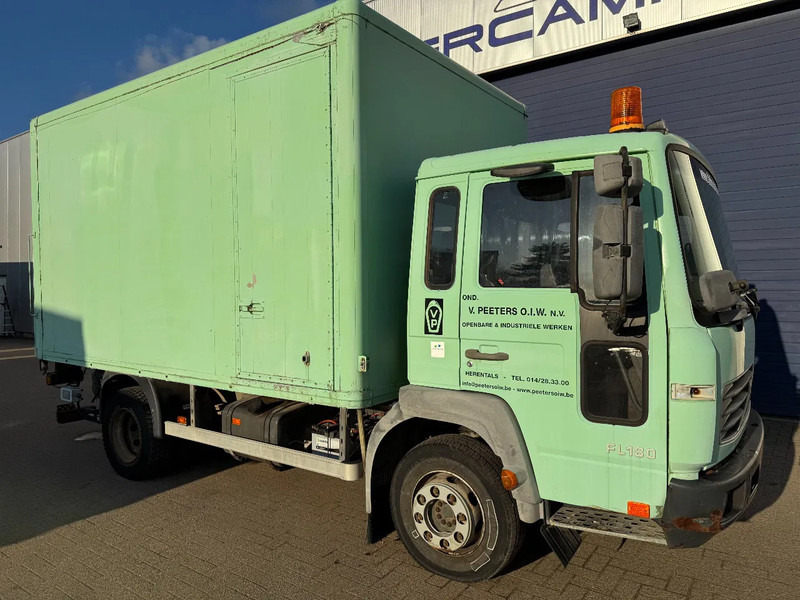 Volvo FL 180 **GENERATOR 100Kva MERCEDES V6** - Camión caja cerrada: foto 3 Volvo FL 180 **GENERATOR 100Kva MERCEDES V6** - Camión caja cerrada: foto 3