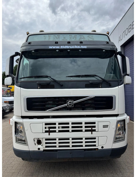 Volvo FM 440 **8X4-CABLE SYSTEM+CONTAINER-EURO 3-I SHIFT** - Camión con equipo de cable: foto 2 Volvo FM 440 **8X4-CABLE SYSTEM+CONTAINER-EURO 3-I SHIFT** - Camión con equipo de cable: foto 2