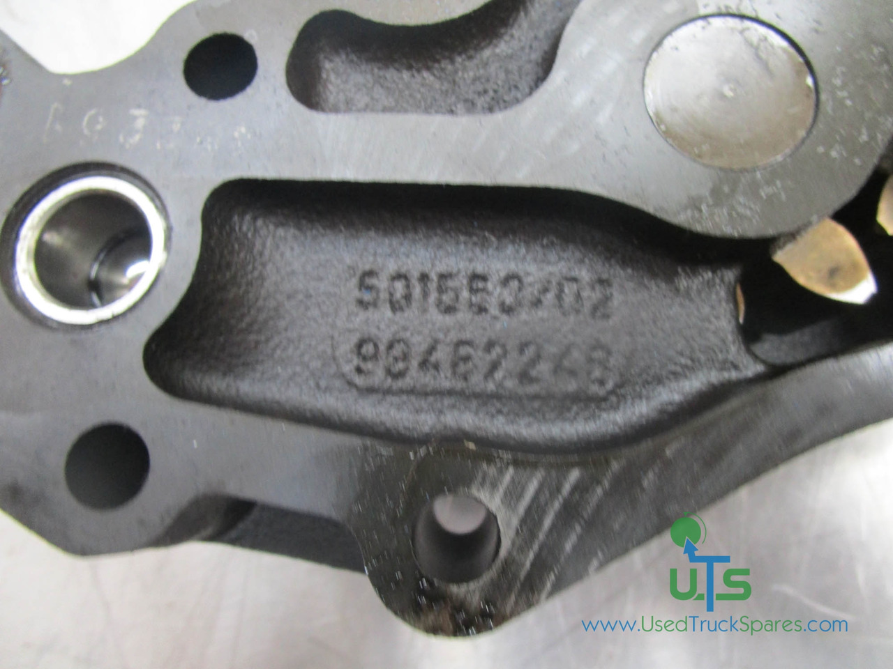 IVECO CURSOR OIL PUMP P/NO 501553/02 - Motor y piezas para Camión: foto 2 IVECO CURSOR OIL PUMP P/NO 501553/02 - Motor y piezas para Camión: foto 2