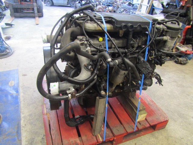 MAN TGL DO834 LFL54 ENGINE - Motor para Camión: foto 2 MAN TGL DO834 LFL54 ENGINE - Motor para Camión: foto 2