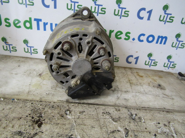 MERCEDES ATEGO 815/1823 ALTERNATOR BOSCH P/NO 0986040260 - Sistema eléctrico para Camión: foto 3 MERCEDES ATEGO 815/1823 ALTERNATOR BOSCH P/NO 0986040260 - Sistema eléctrico para Camión: foto 3