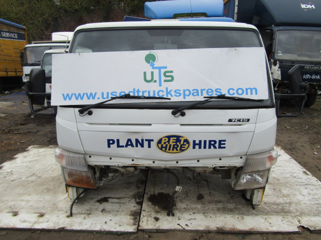 MITSUBISHI FUSO 7C15/18 CAB 2012 - Cabina para Camión: foto 1 MITSUBISHI FUSO 7C15/18 CAB 2012 - Cabina para Camión: foto 1