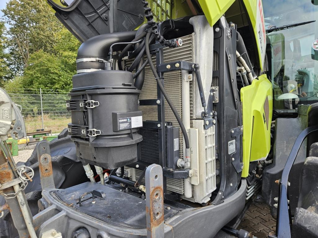 CLAAS AXION 830 CMatic - Tractor: foto 4 CLAAS AXION 830 CMatic - Tractor: foto 4
