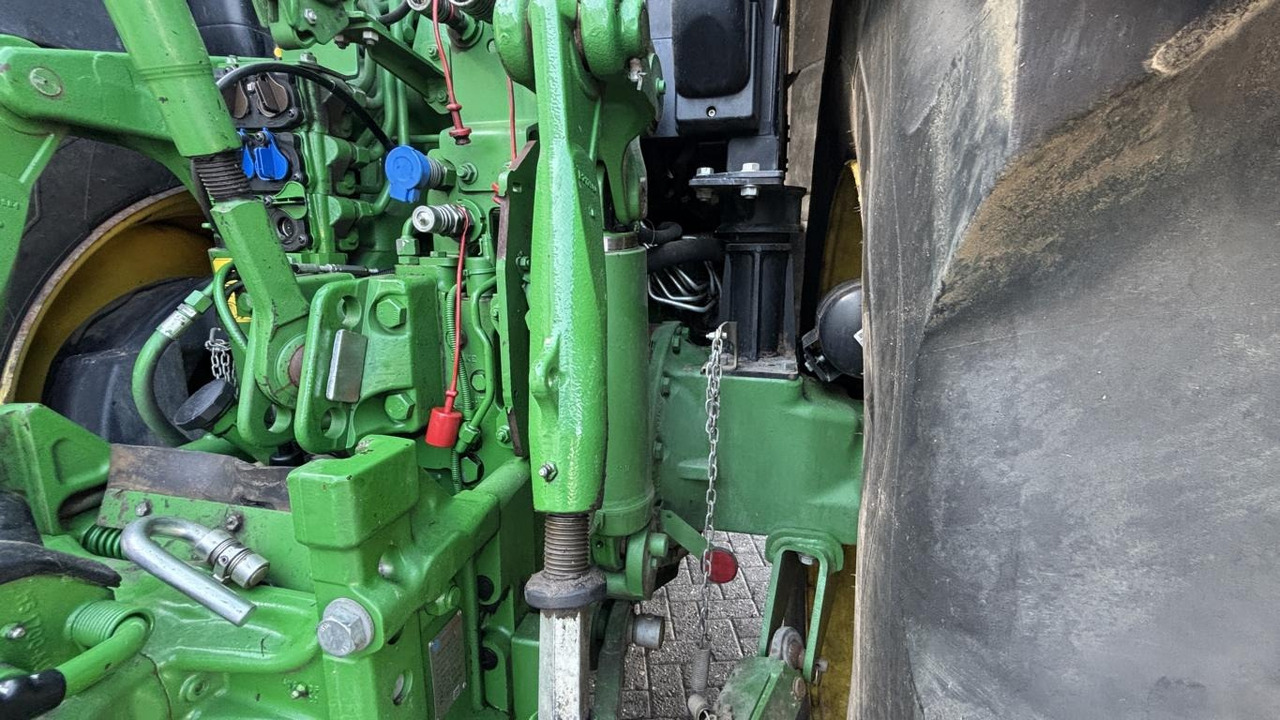 John Deere 6R195 TRAKTOR - Tractor: foto 2 John Deere 6R195 TRAKTOR - Tractor: foto 2