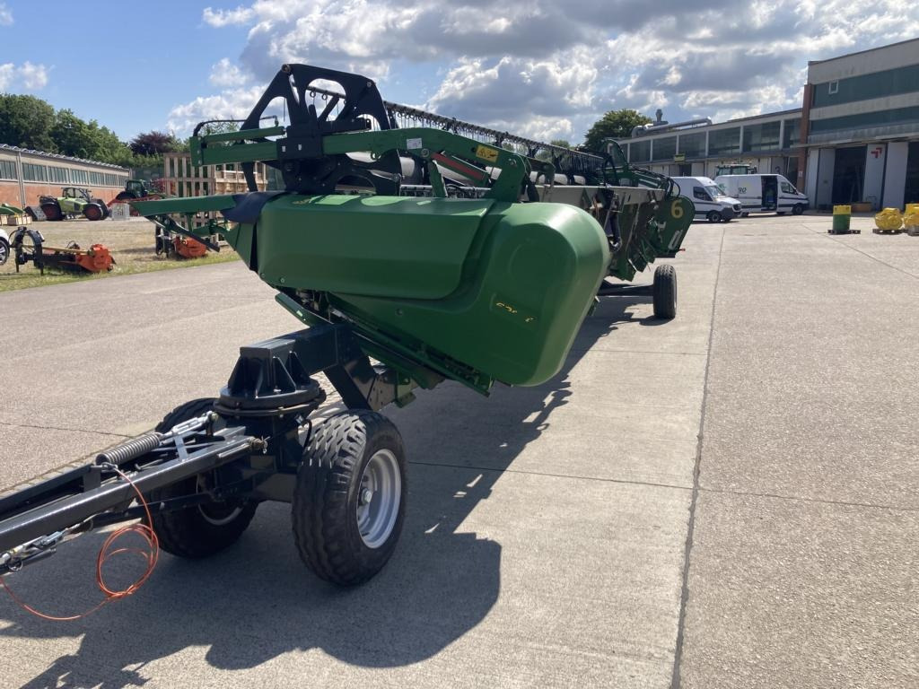 John Deere SCHNEIDWERK 630X - Cosechadora de granos: foto 2 John Deere SCHNEIDWERK 630X - Cosechadora de granos: foto 2