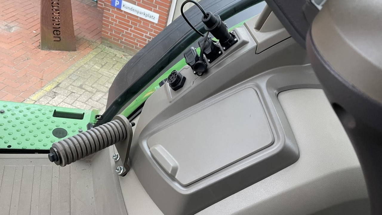 John Deere TRAKTOR 7R350 - Tractor: foto 2 John Deere TRAKTOR 7R350 - Tractor: foto 2