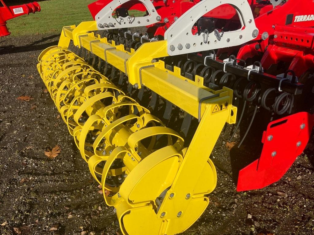 Pöttinger TERRADISC 3001 - Rastras: foto 4 Pöttinger TERRADISC 3001 - Rastras: foto 4