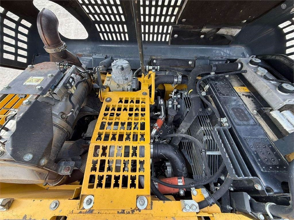 Leasing de Komatsu PC 240 LC-10  Komatsu PC 240 LC-10: foto 10