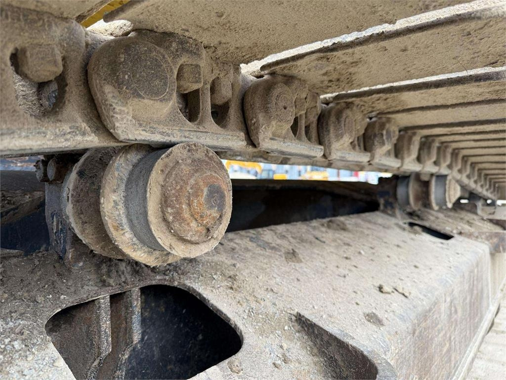 Excavadora de cadenas Komatsu PC 240 LC-11: foto 18