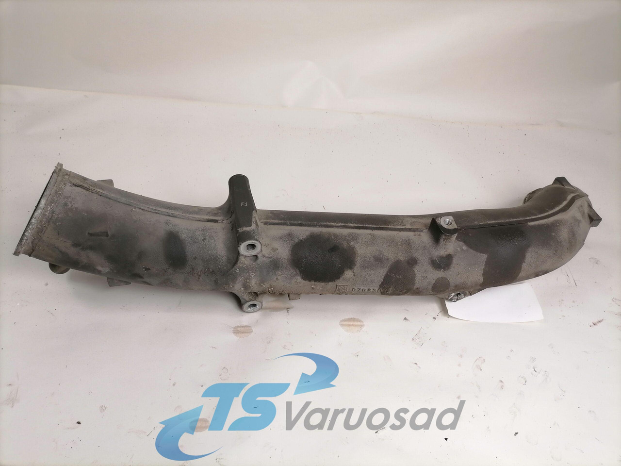 DAF intercooler pipe 1694924 - Intercooler para Camión: foto 2 DAF intercooler pipe 1694924 - Intercooler para Camión: foto 2