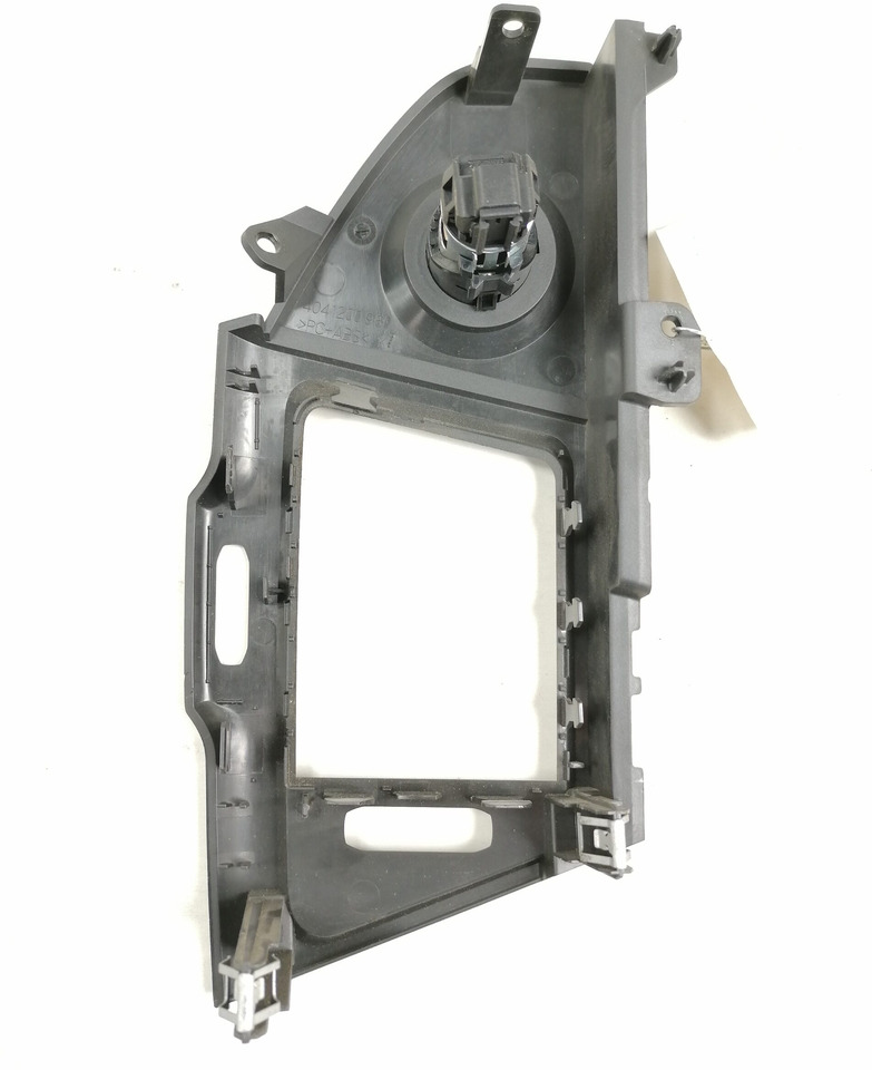 Mercedes-Benz Salongi plastik 4041200960 - Pieza universal para Camión: foto 2 Mercedes-Benz Salongi plastik 4041200960 - Pieza universal para Camión: foto 2