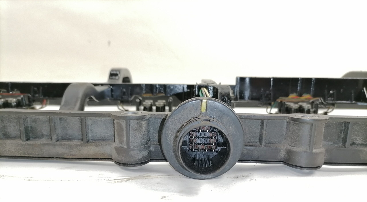 Mercedes-Benz Vahekaas A4710100179 - Cabezal de bloque para Camión: foto 5 Mercedes-Benz Vahekaas A4710100179 - Cabezal de bloque para Camión: foto 5