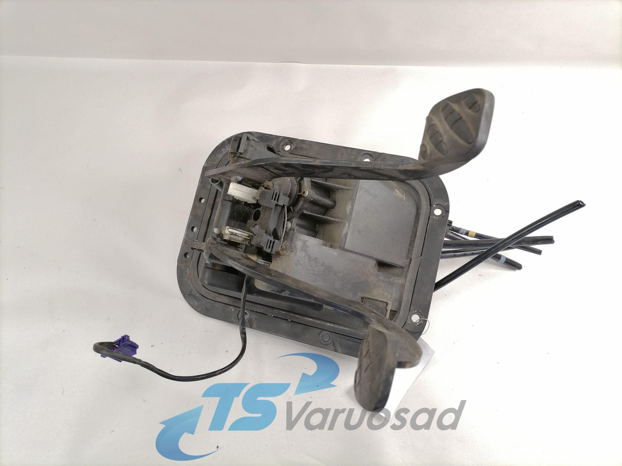 Renault Pedaalide kandur 5010505093 - Sistema de combustible para Camión: foto 3 Renault Pedaalide kandur 5010505093 - Sistema de combustible para Camión: foto 3