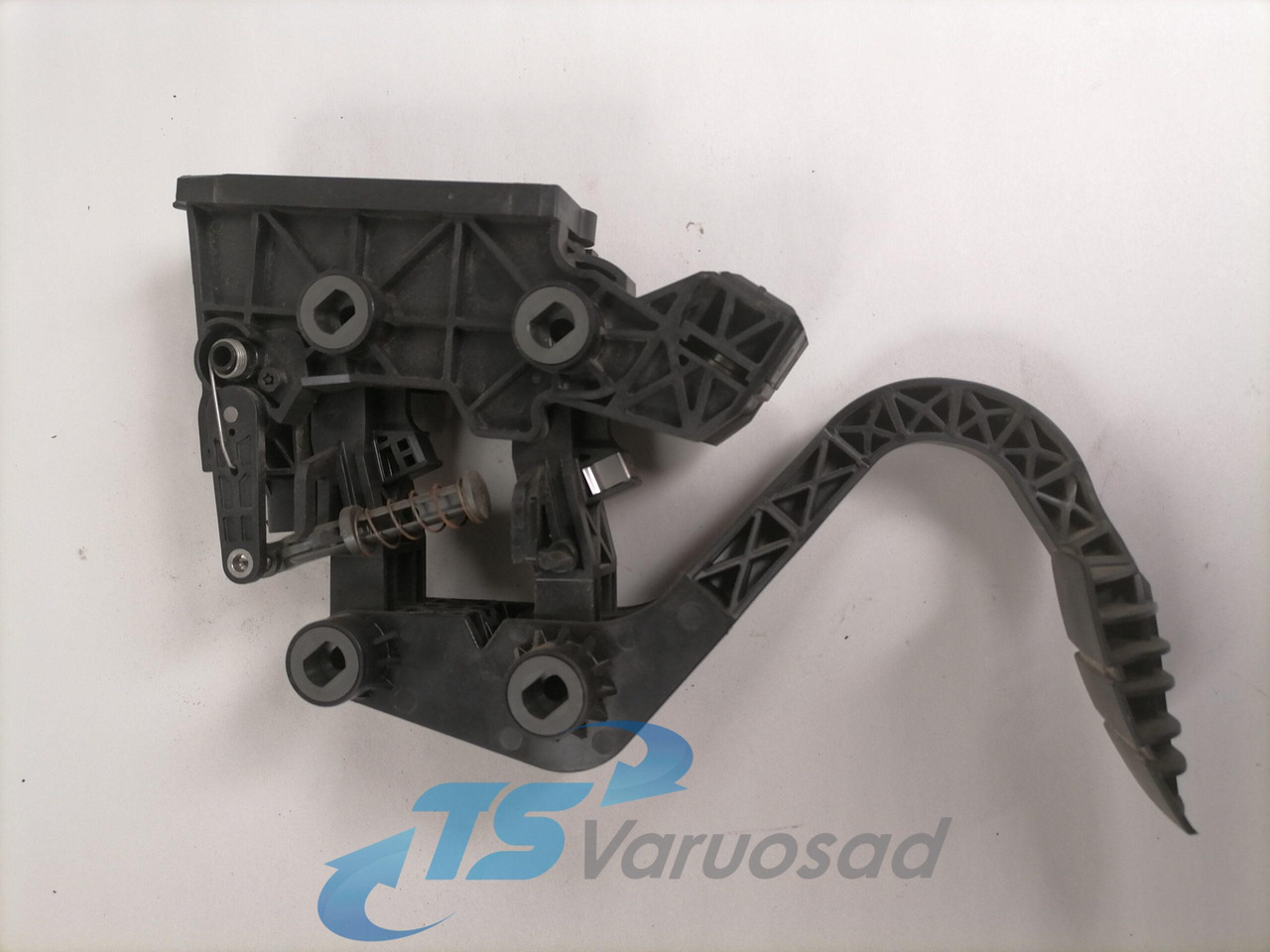 Scania Accelerator pedal 2395418 - Sistema de combustible para Camión: foto 2 Scania Accelerator pedal 2395418 - Sistema de combustible para Camión: foto 2