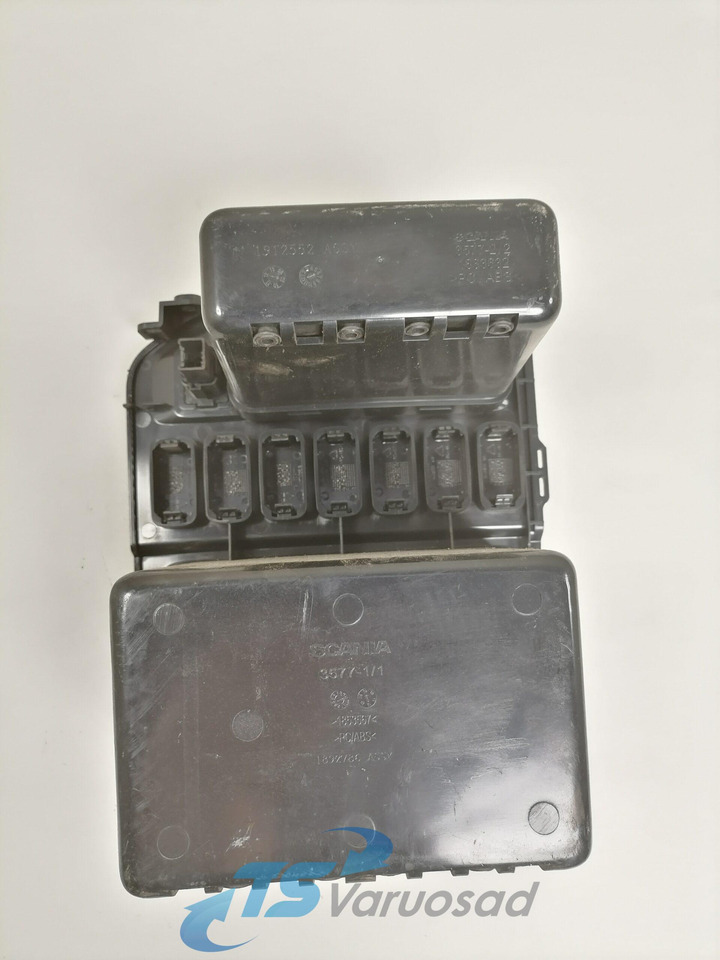 Scania Box 1853567 - Pieza universal para Camión: foto 4 Scania Box 1853567 - Pieza universal para Camión: foto 4