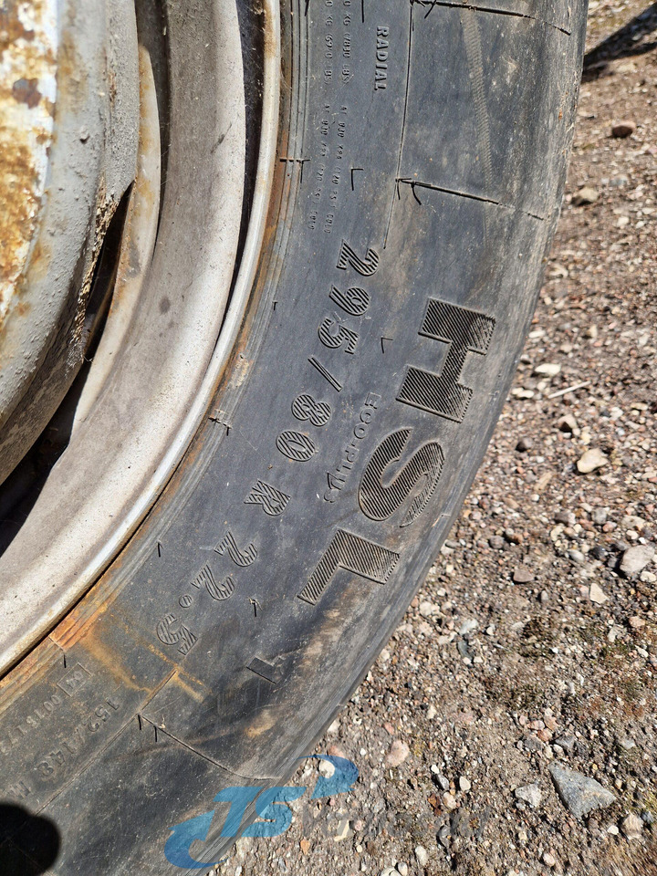 Scania Continental HSL 295/80 R22,5 29580R225 - Neumáticos y llantas para Camión: foto 4 Scania Continental HSL 295/80 R22,5 29580R225 - Neumáticos y llantas para Camión: foto 4