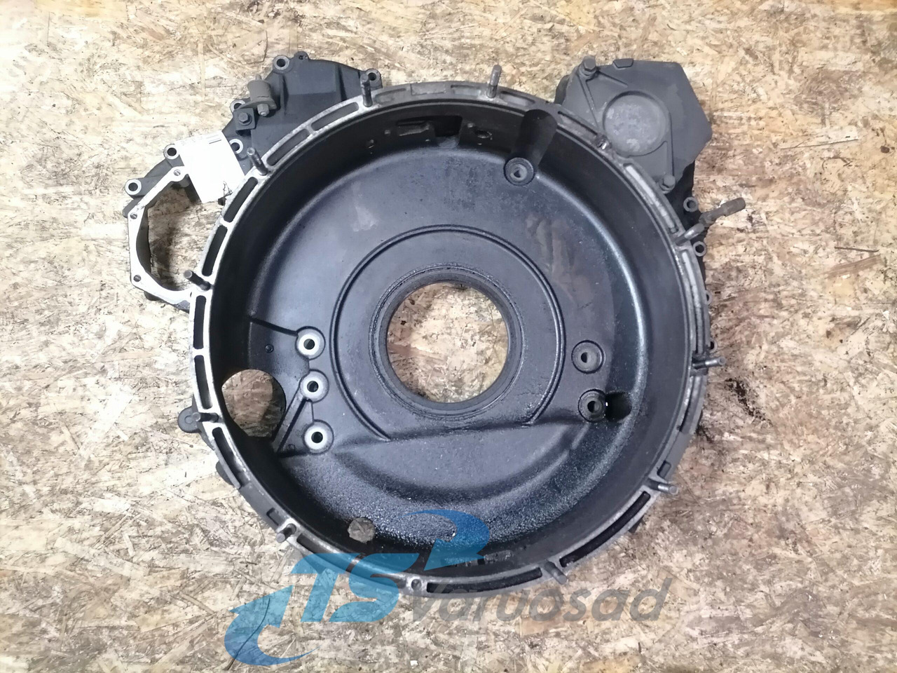 Volante de inercia para Camión Scania Flywheel housing 1940447: foto 6 Volante de inercia para Camión Scania Flywheel housing 1940447: foto 6