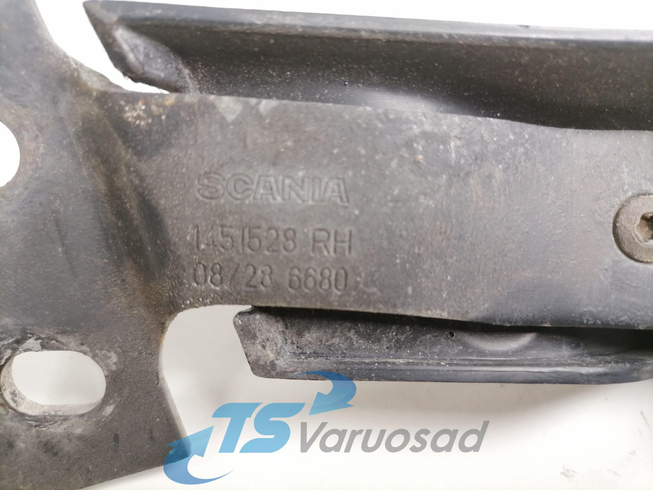 Scania Grille panel hinge 1451528 - Parrilla para Camión: foto 4 Scania Grille panel hinge 1451528 - Parrilla para Camión: foto 4