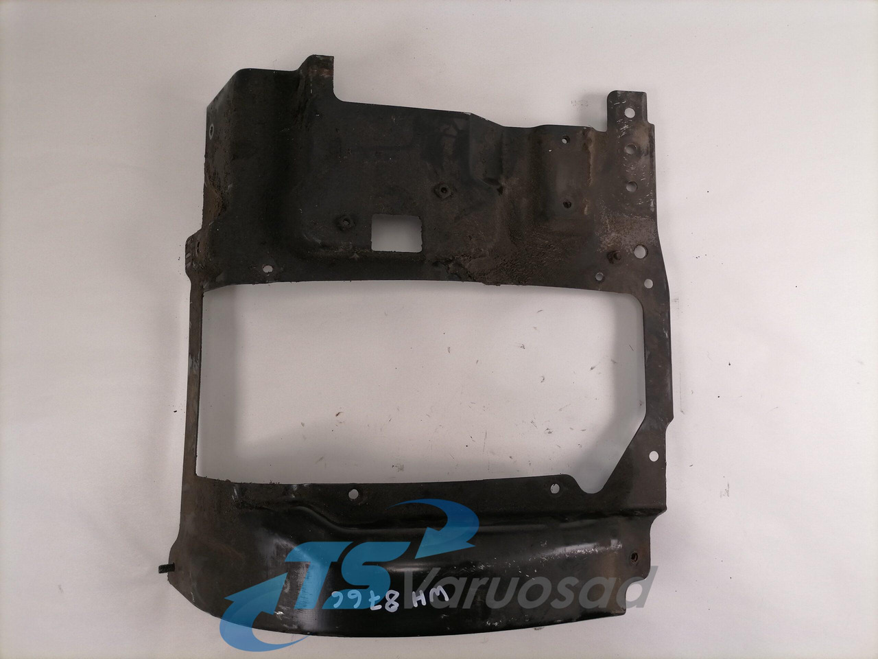 Scania Light bracket 1727991 - Luz/ Iluminación para Camión: foto 2 Scania Light bracket 1727991 - Luz/ Iluminación para Camión: foto 2